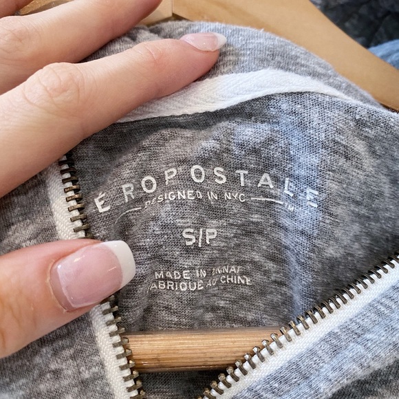 aero simple grey pull-over - Picture 3 of 3